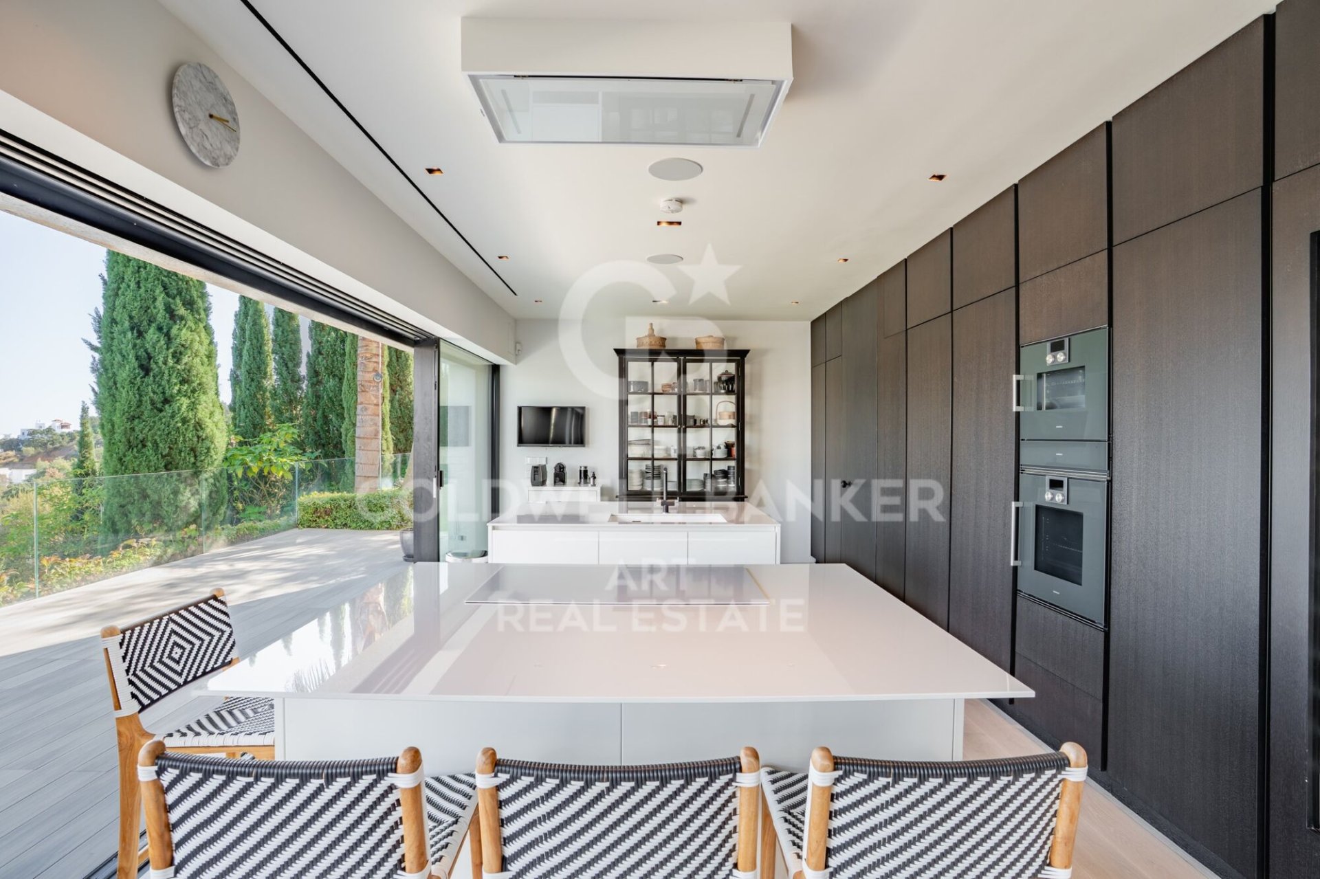 Villa in Ojen, Malaga, Spain 6 bedrooms, 437 sq.m. No. 156786