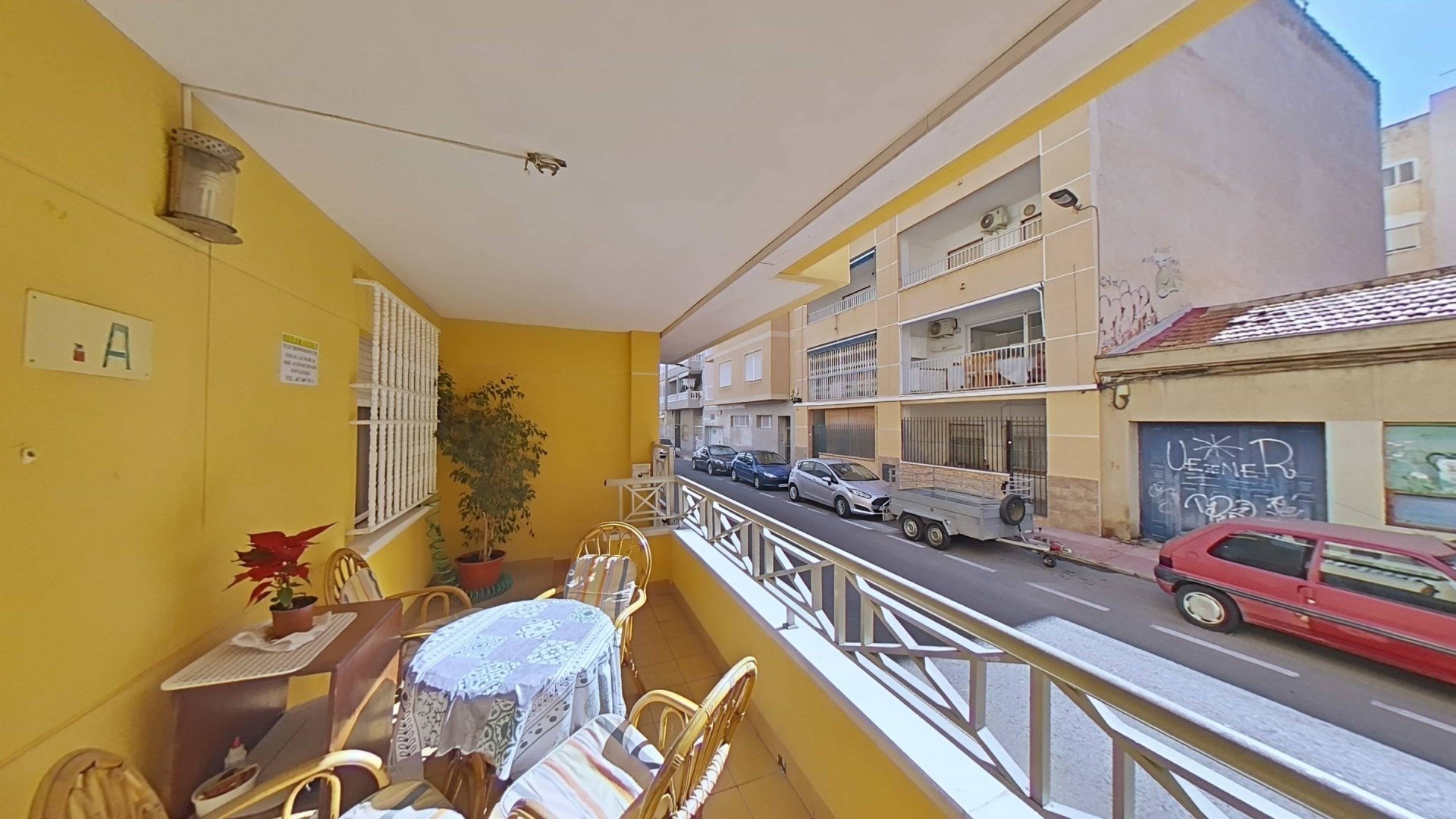 Apartment à Torrevieja, Alicante, Espagne 4 chambres, 120 m2 No. 184450