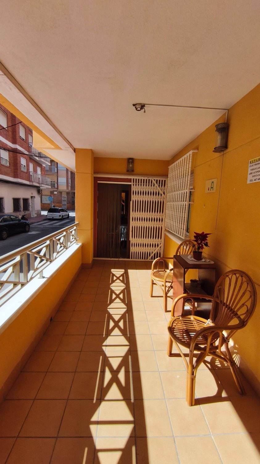 Apartment à Torrevieja, Alicante, Espagne 4 chambres, 120 m2 No. 184450