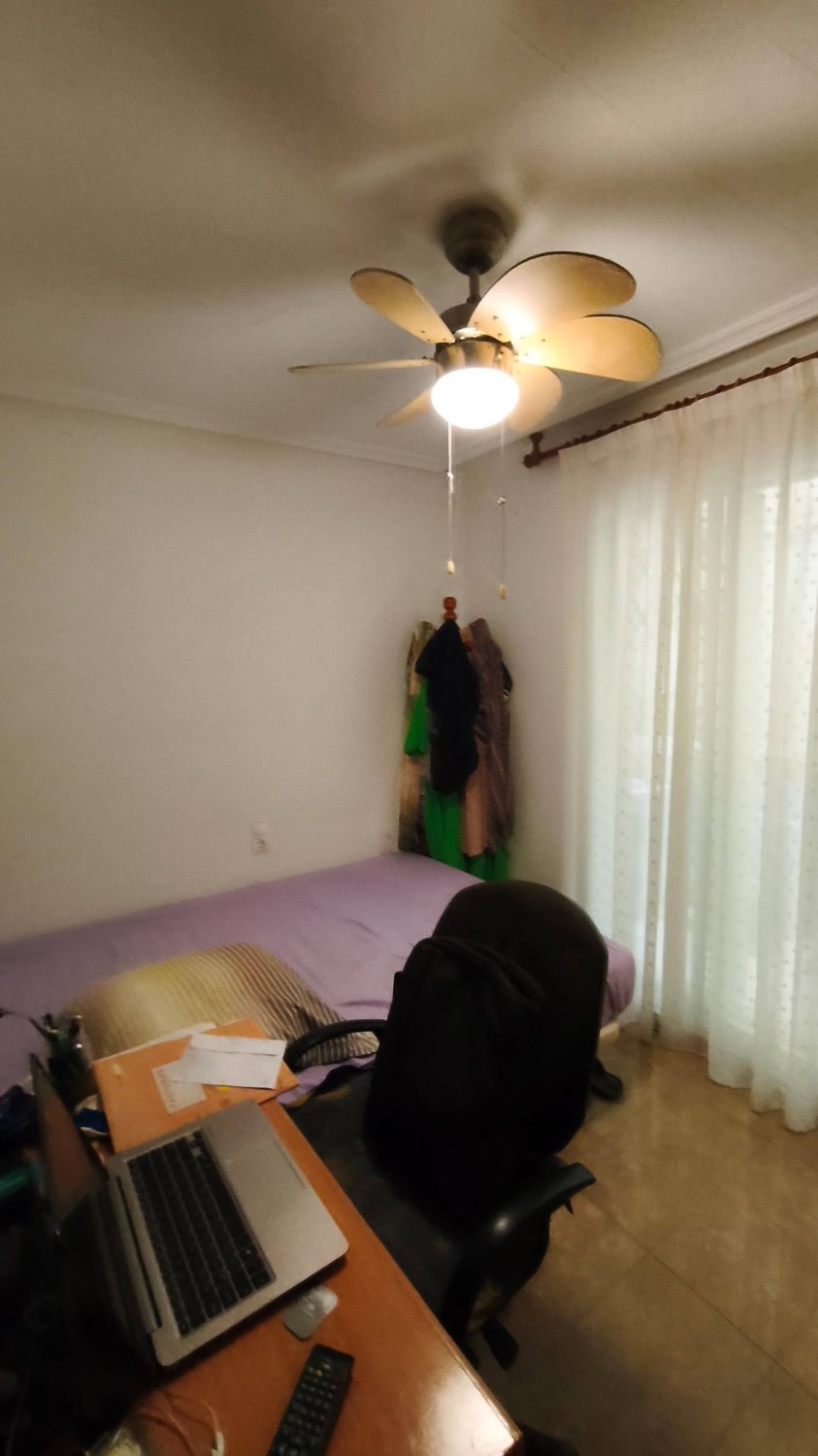 Apartment à Torrevieja, Alicante, Espagne 4 chambres, 120 m2 No. 184450