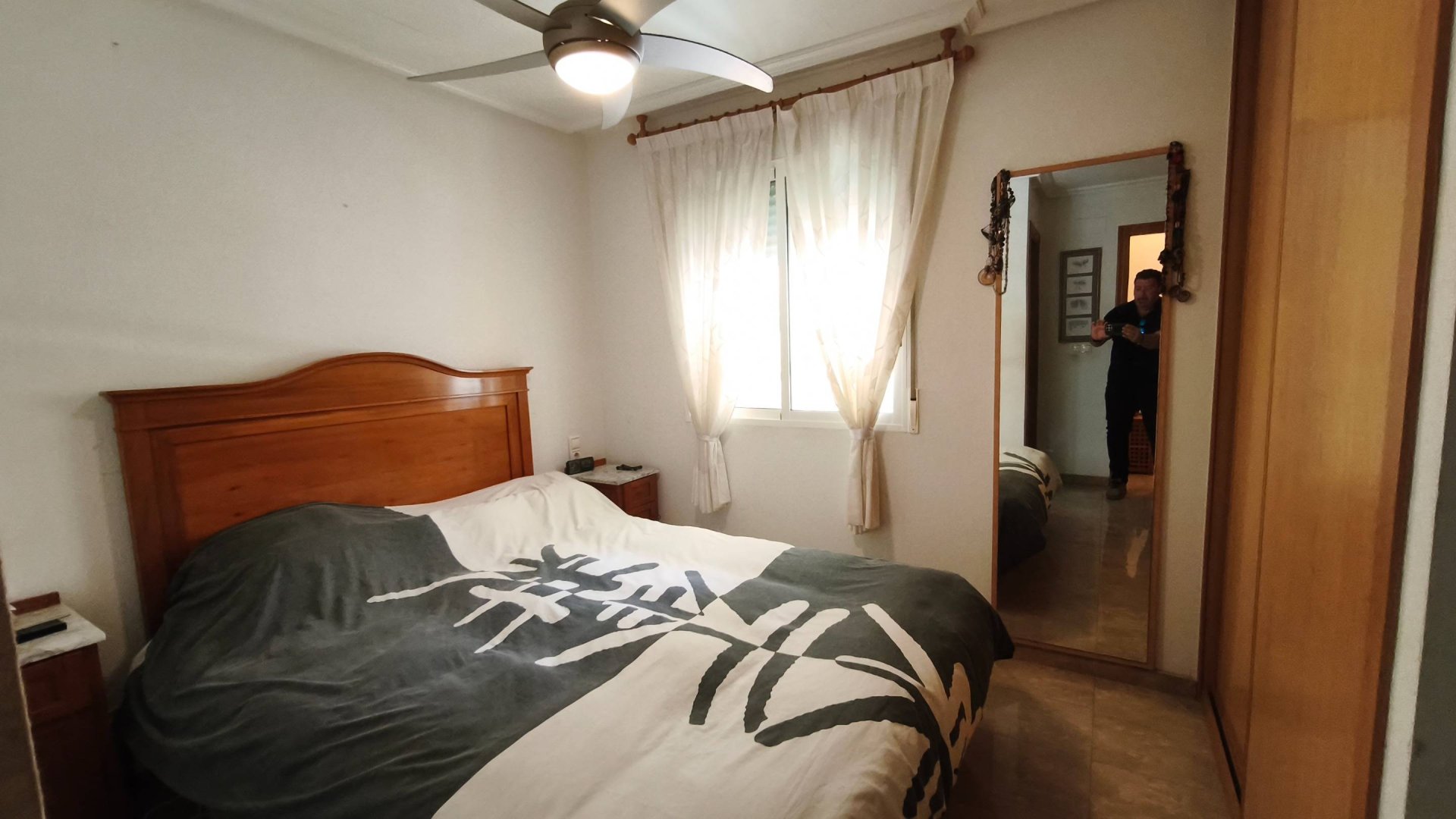Apartment à Torrevieja, Alicante, Espagne 4 chambres, 120 m2 No. 184450