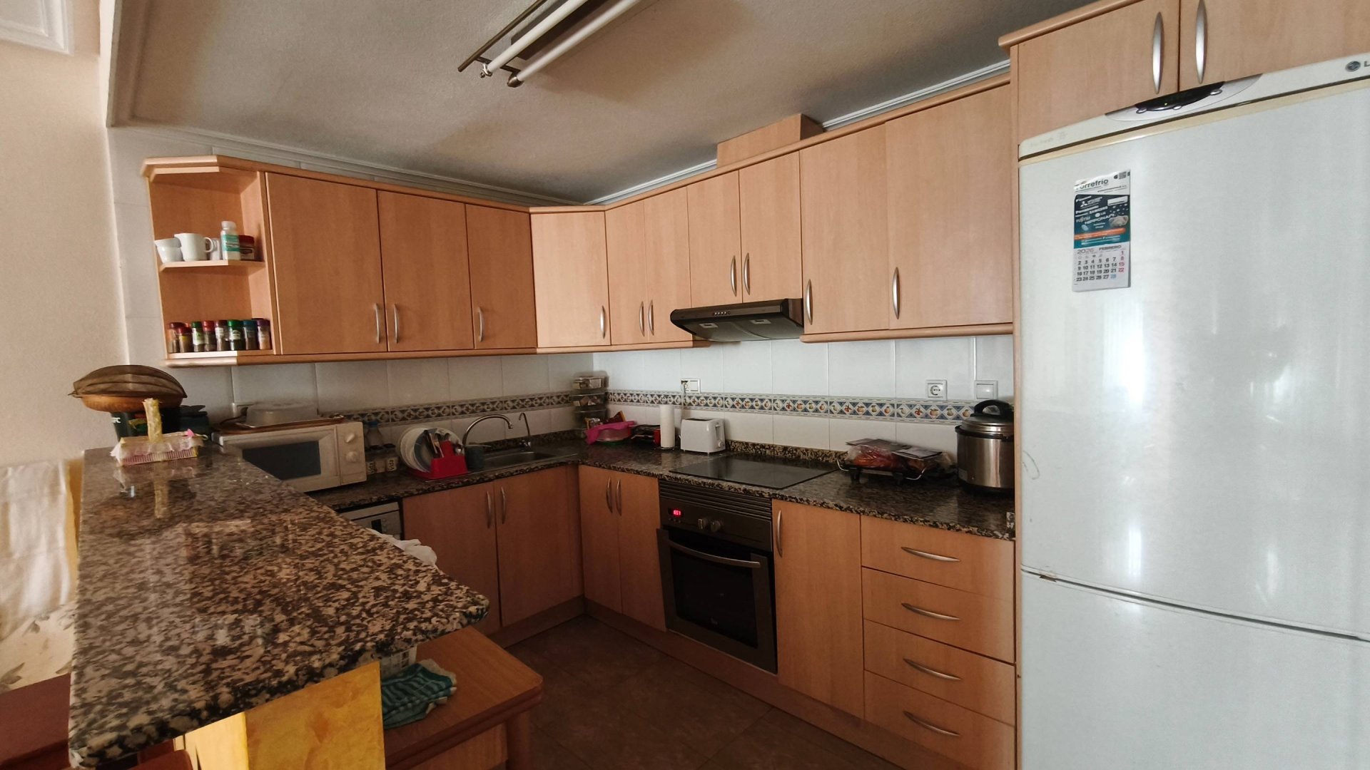 Apartment à Torrevieja, Alicante, Espagne 4 chambres, 120 m2 No. 184450