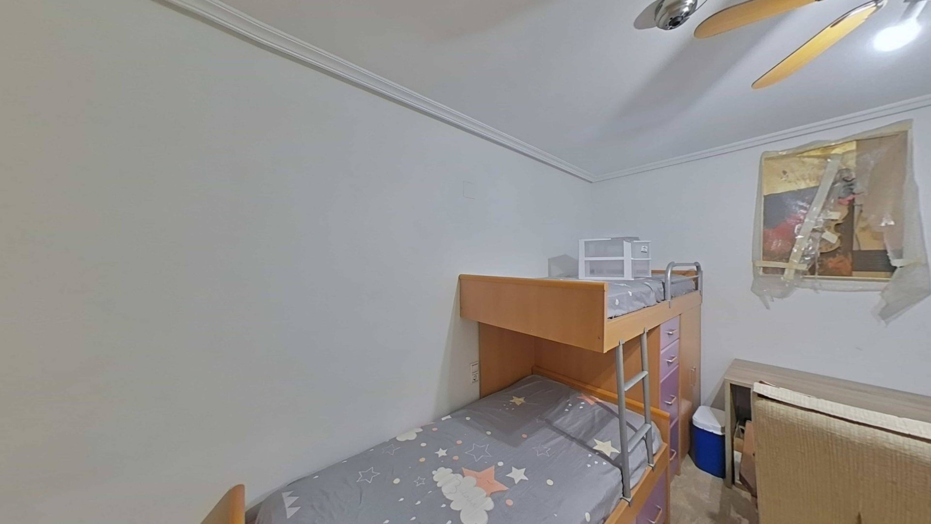 Apartment à Torrevieja, Alicante, Espagne 4 chambres, 120 m2 No. 184450