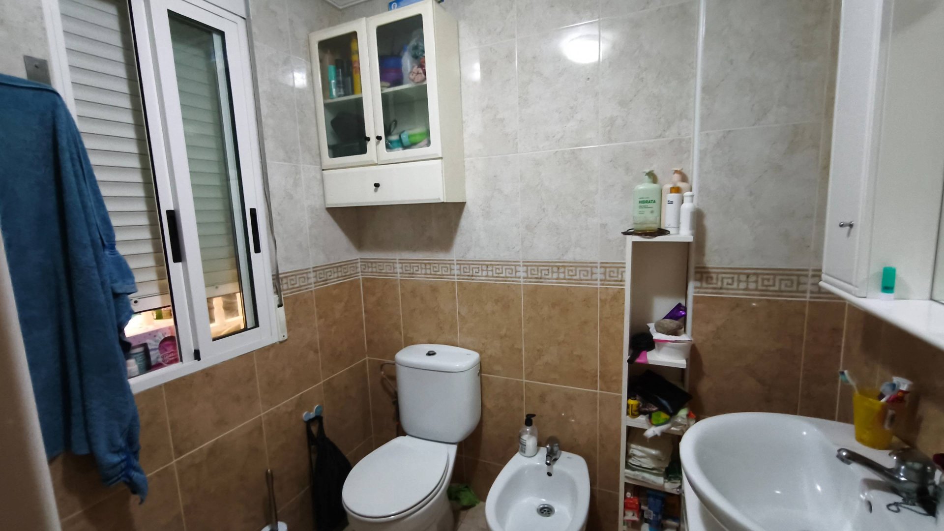 Apartment à Torrevieja, Alicante, Espagne 4 chambres, 120 m2 No. 184450