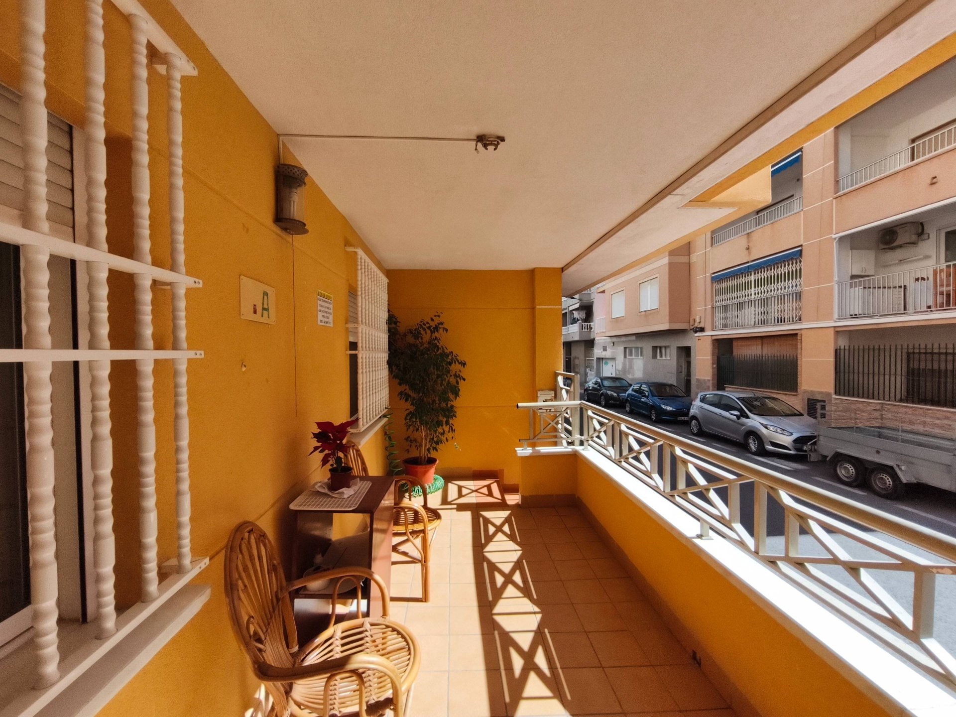 Apartment à Torrevieja, Alicante, Espagne 4 chambres, 120 m2 No. 184450