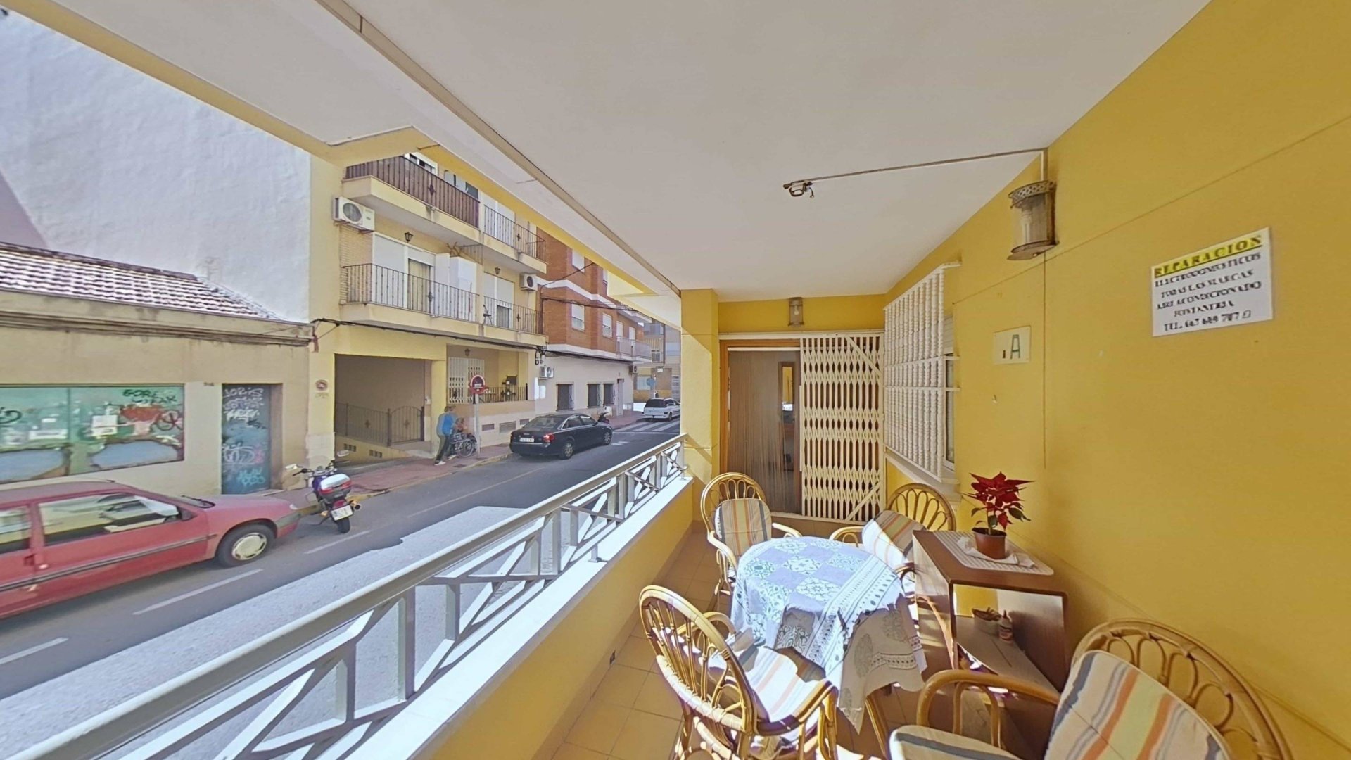 Apartment à Torrevieja, Alicante, Espagne 4 chambres, 120 m2 No. 184450