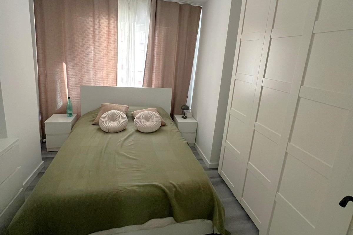 Lägenhet i Torrevieja, Alicante, Spanien 2 sovrum, 82 kvm. Nr. 144573