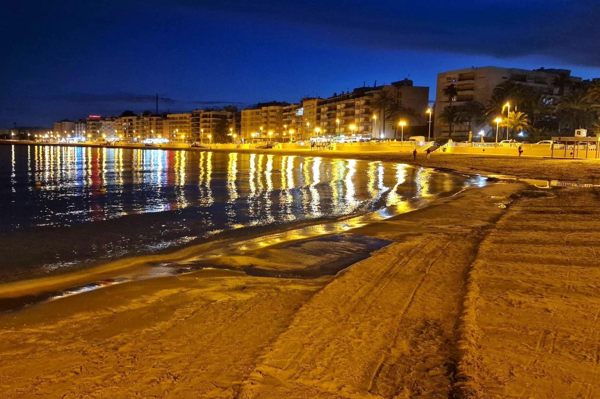 Lägenhet i Torrevieja, Alicante, Spanien 2 sovrum, 82 kvm. Nr. 144573