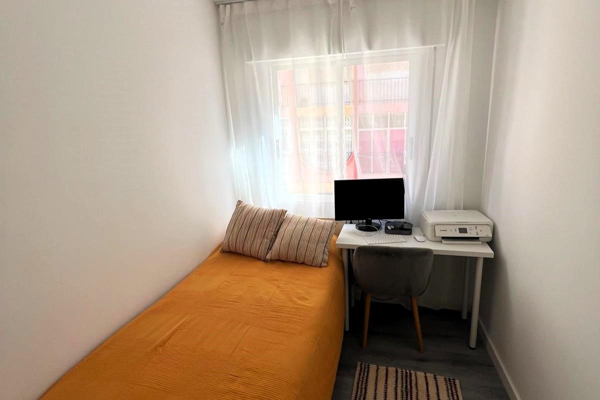 Lägenhet i Torrevieja, Alicante, Spanien 2 sovrum, 82 kvm. Nr. 144573