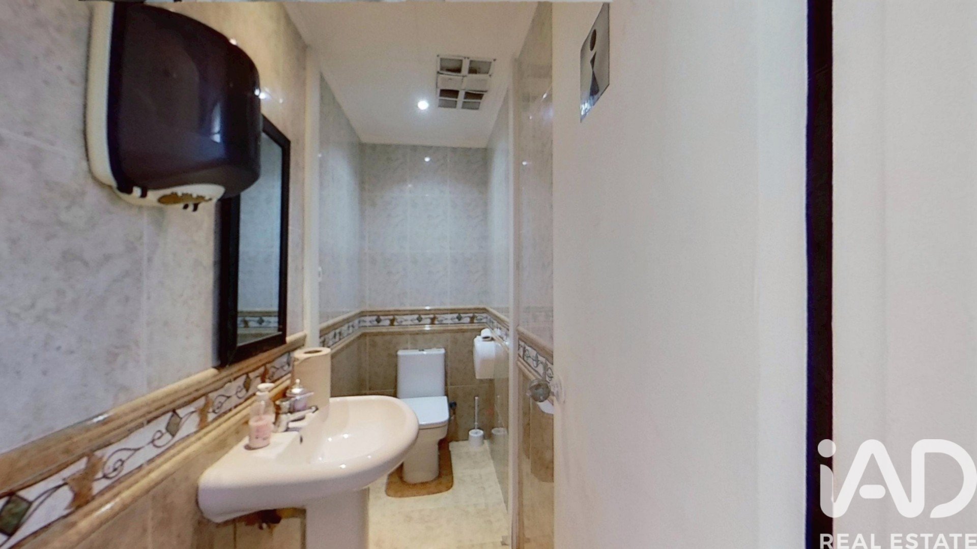 Commercial property à Tortosa, Tarragona, Espagne 139 m2 No. 194384
