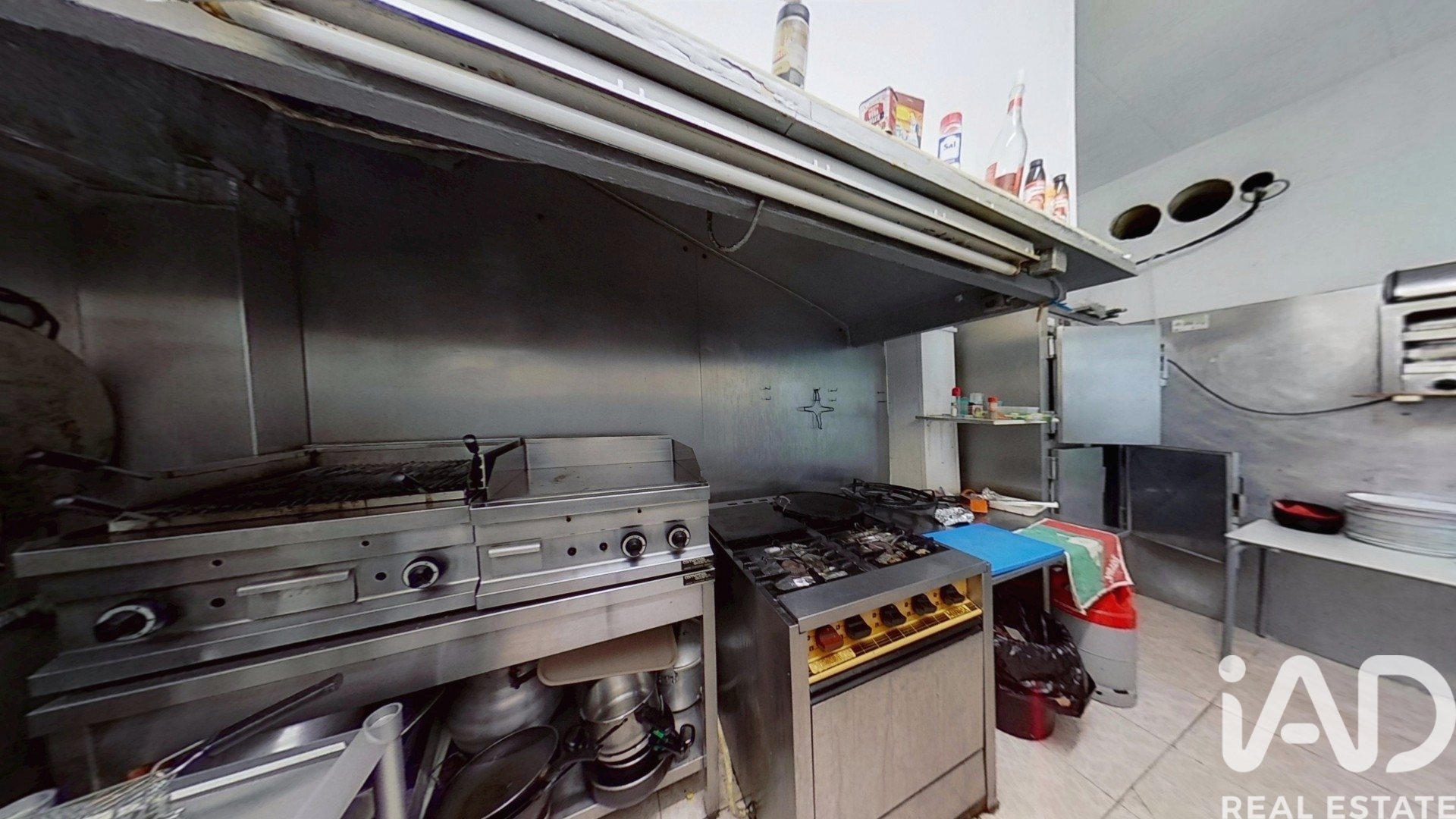 Commercial property à Tortosa, Tarragona, Espagne 139 m2 No. 194384