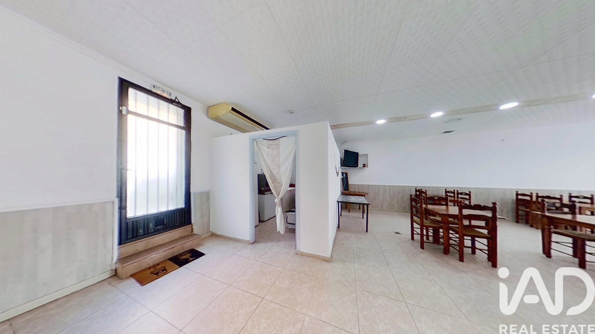 Commercial property à Tortosa, Tarragona, Espagne 139 m2 No. 194384