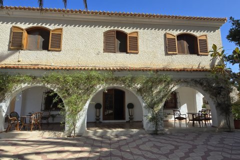 Talo Elda, Alicante, Espanja 13 makuuhuonetta, 1806 m2 No. 194385