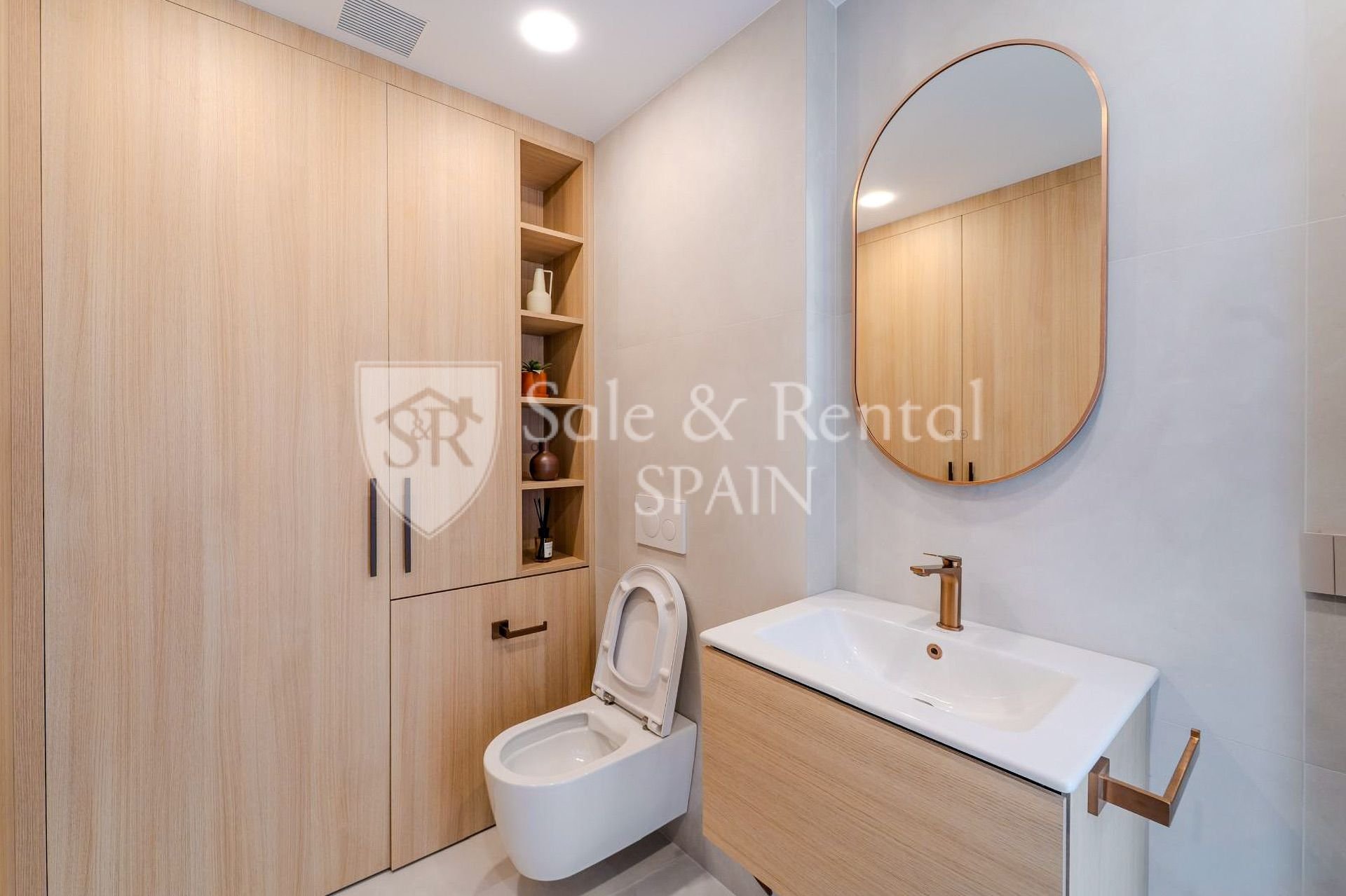 Talo Lloret de Mar, Girona, Espanja 3 makuuhuonetta, 222 m2 No. 168068