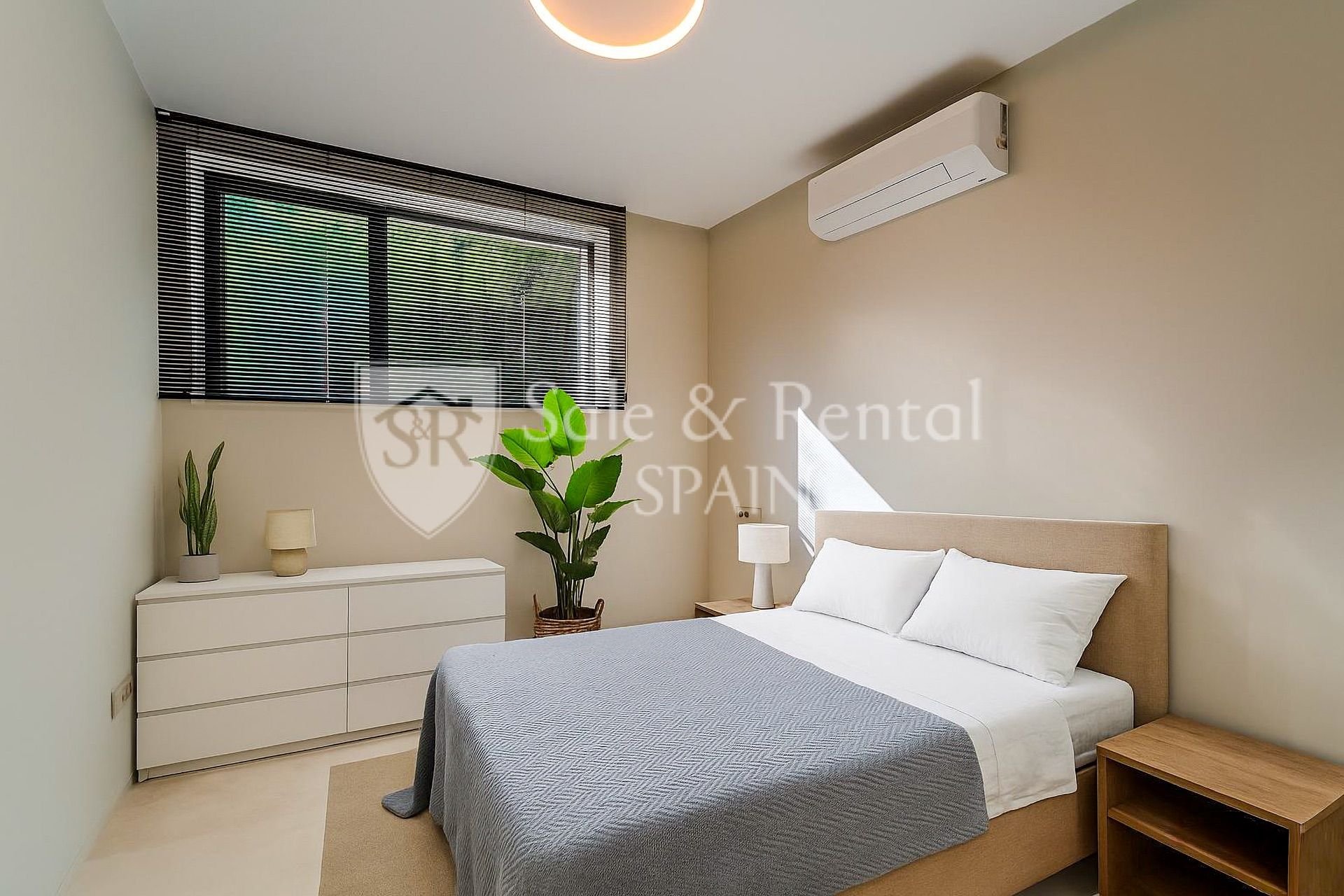 Talo Lloret de Mar, Girona, Espanja 3 makuuhuonetta, 222 m2 No. 168068