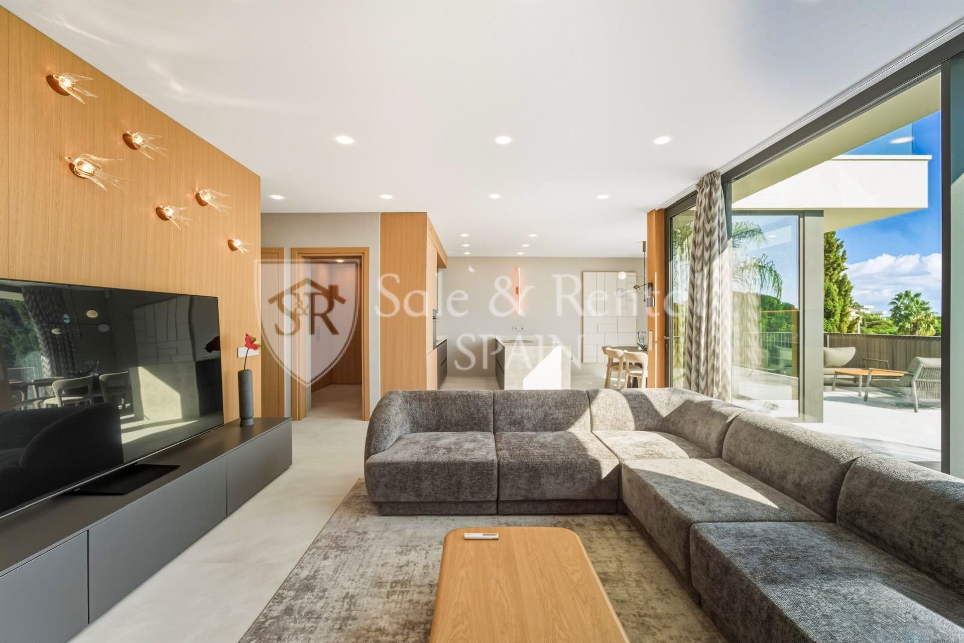 Talo Lloret de Mar, Girona, Espanja 3 makuuhuonetta, 222 m2 No. 168068