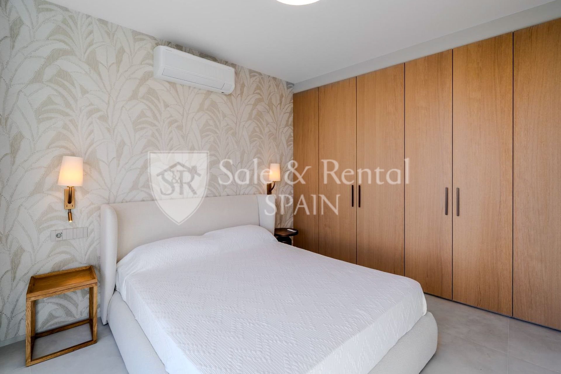 Talo Lloret de Mar, Girona, Espanja 3 makuuhuonetta, 222 m2 No. 168068