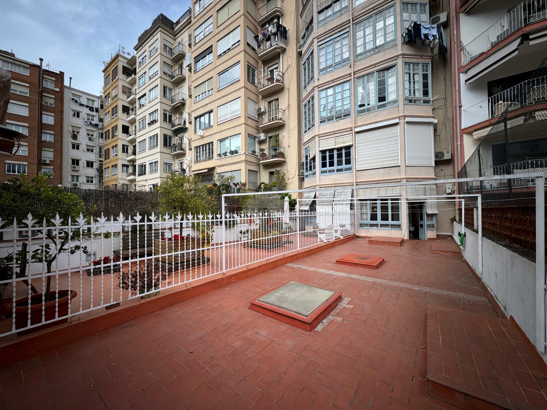 Dzīvoklis Barcelona, Spānijā 5 istabas, 136 m2 Nr. 180529