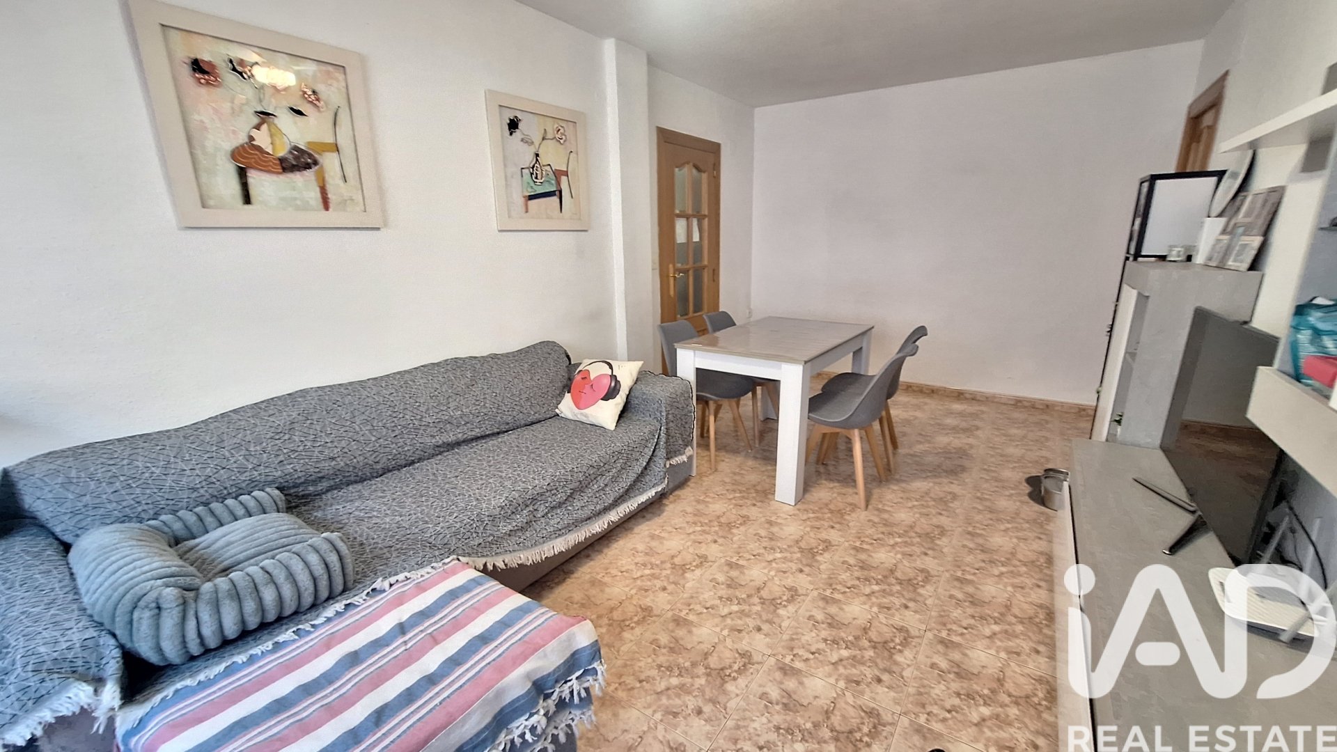 Huoneisto Valencia, Espanja 3 makuuhuonetta, 98 m2 No. 172358