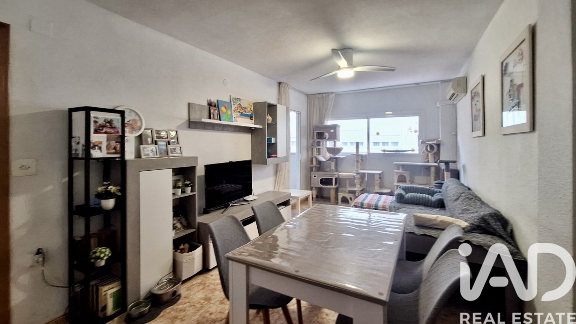 Huoneisto Valencia, Espanja 3 makuuhuonetta, 98 m2 No. 172358