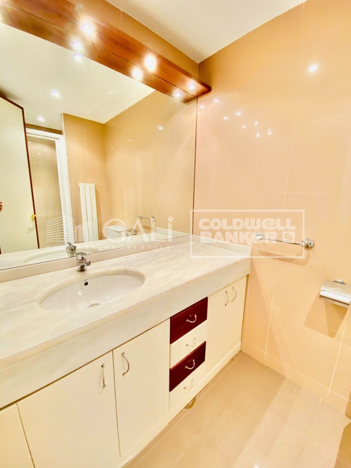 Penthouse à Principado De Andorra (Ninguna Poblacion Tiene C.P.), Lleida, Espagne 4 chambres, 192 m2 No. 178409