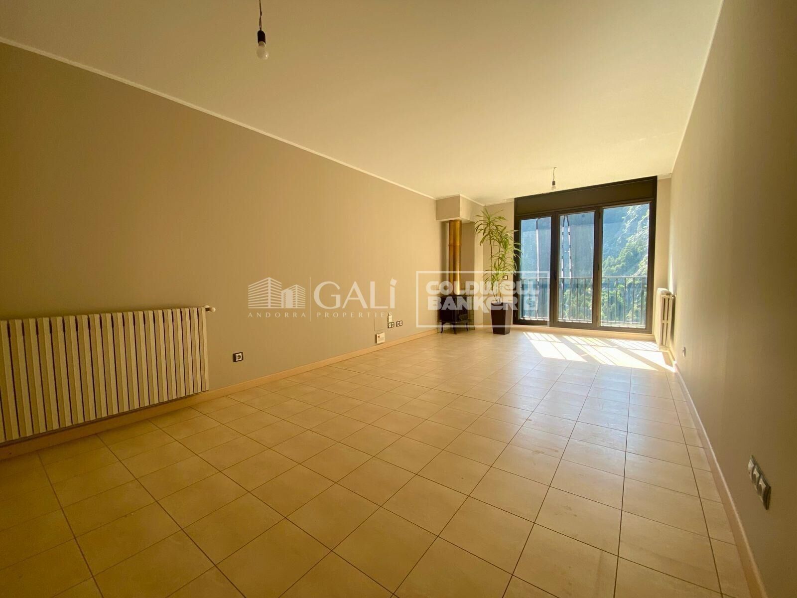 Apartment à Principado De Andorra (Ninguna Poblacion Tiene C.P.), Lleida, Espagne 2 chambres, 73 m2 No. 178408