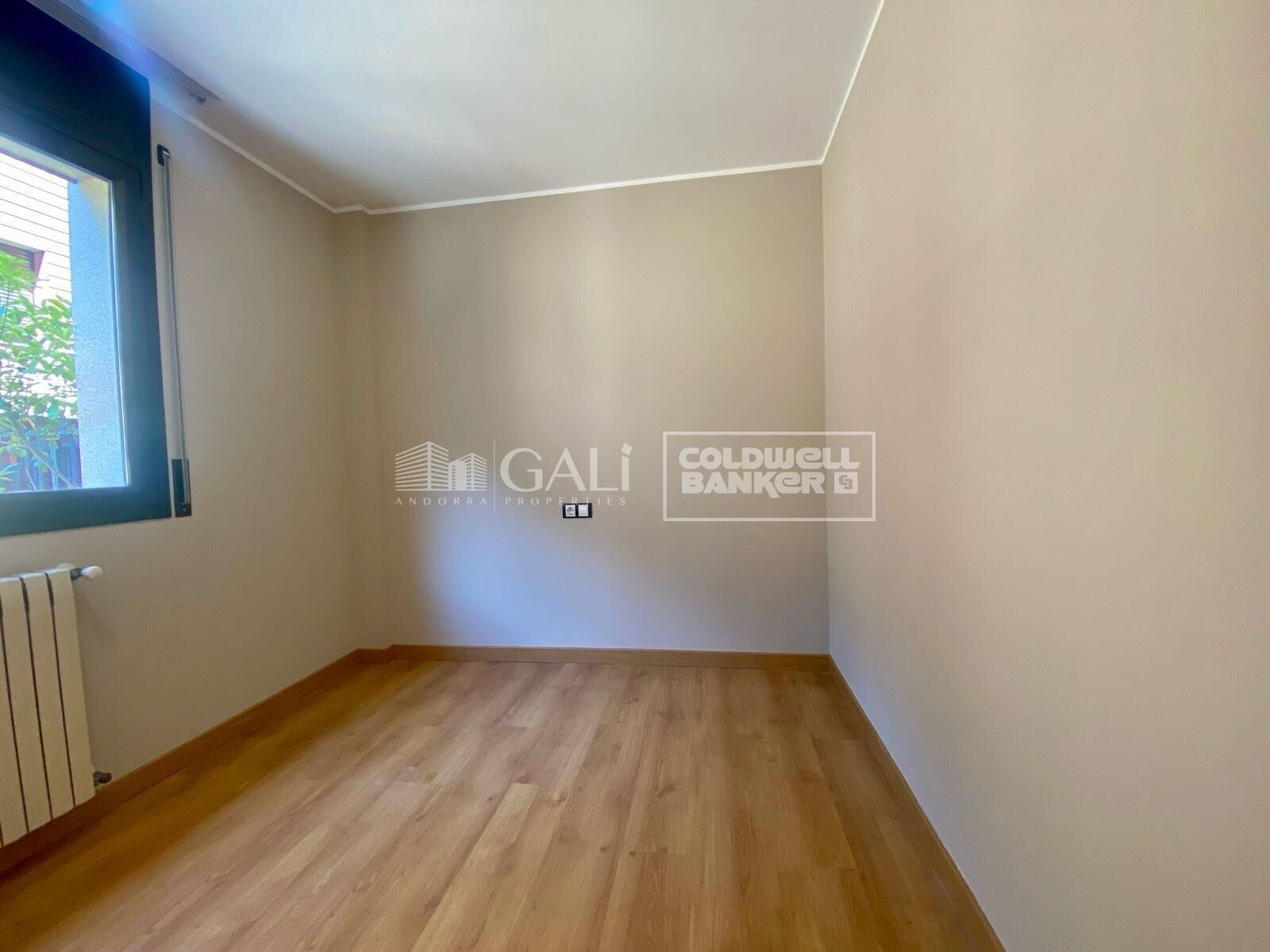 Apartment à Principado De Andorra (Ninguna Poblacion Tiene C.P.), Lleida, Espagne 2 chambres, 73 m2 No. 178408