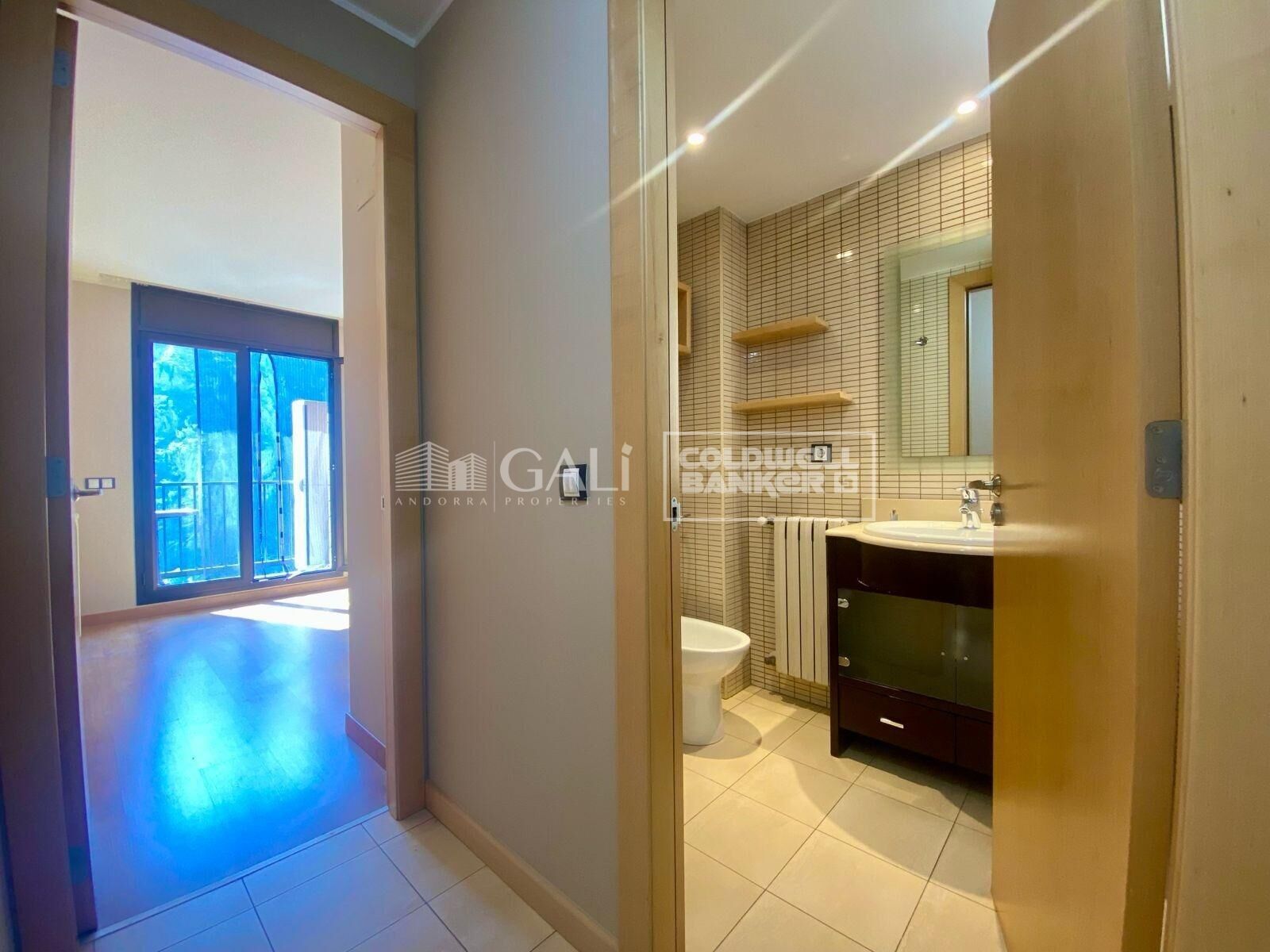 Apartment à Principado De Andorra (Ninguna Poblacion Tiene C.P.), Lleida, Espagne 2 chambres, 73 m2 No. 178408