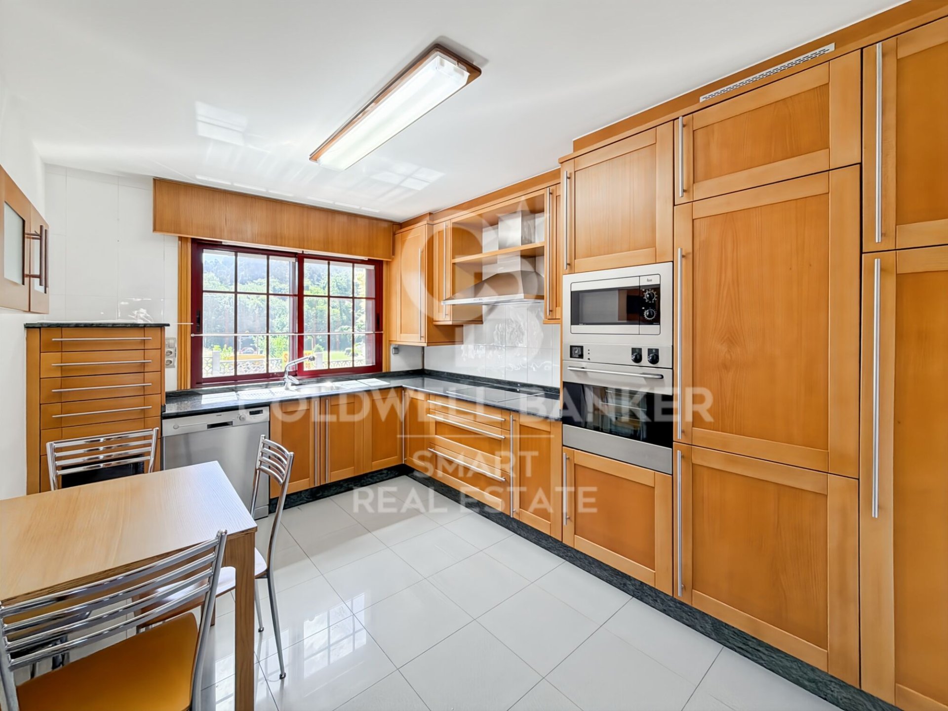 House in Oleiros, A Coruna, Spanien 3 Schlafzimmer, 281 m2 Nr. 178407