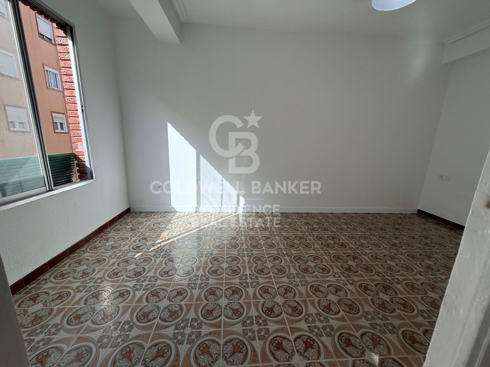 Appartamento a Valencia, Spagna 3 camere da letto, 63 mq. N° 178406