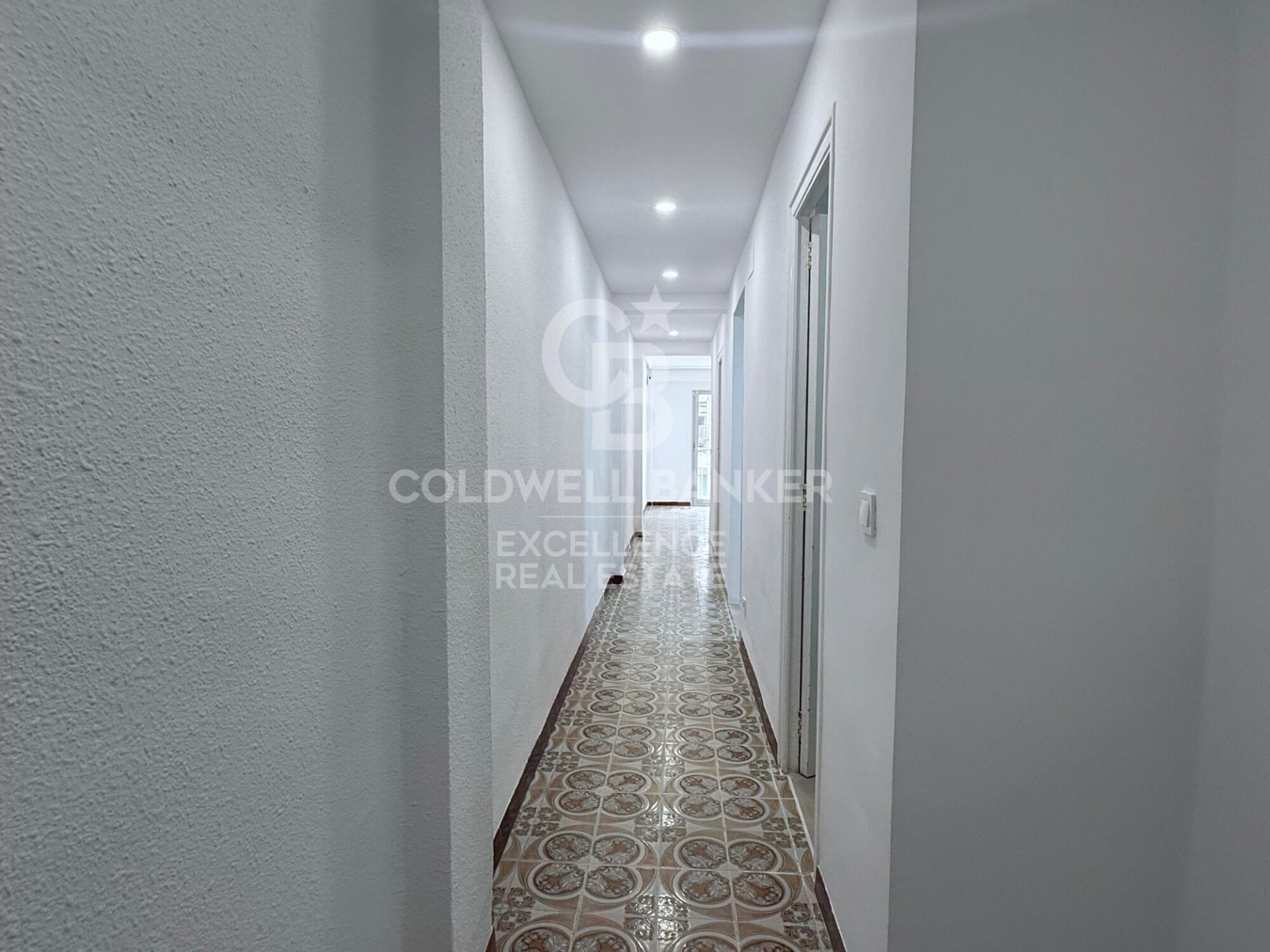 Appartamento a Valencia, Spagna 3 camere da letto, 63 mq. N° 178406
