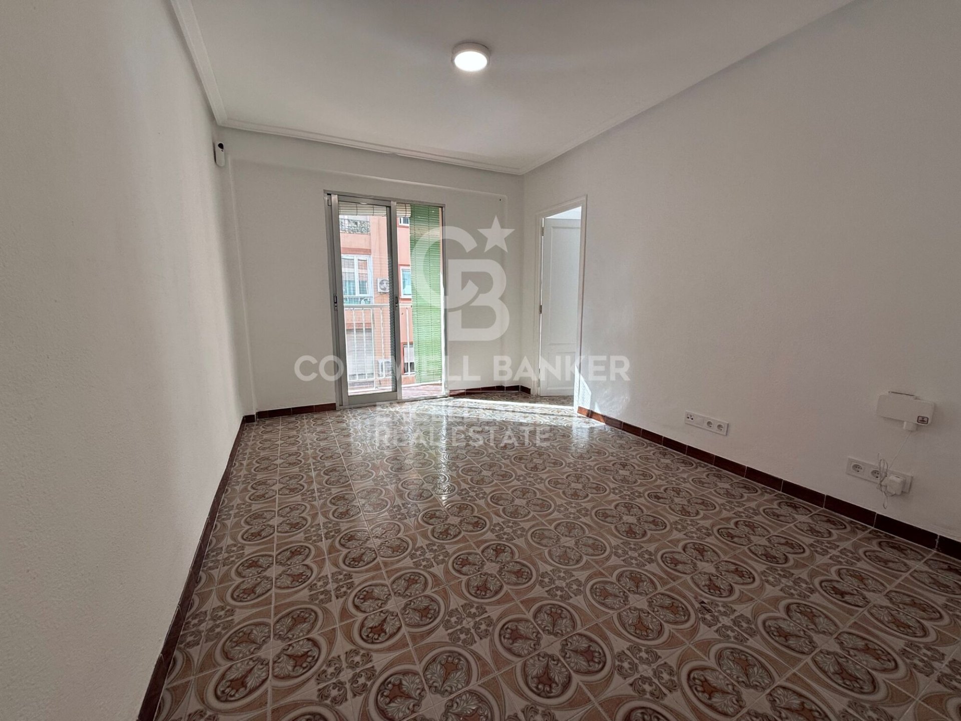 Appartamento a Valencia, Spagna 3 camere da letto, 63 mq. N° 178406