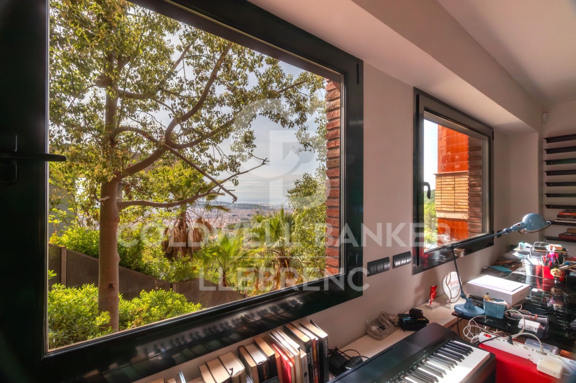 Wohnung in Barcelona, Spanien 2 Schlafzimmer, 110 m2 Nr. 178404