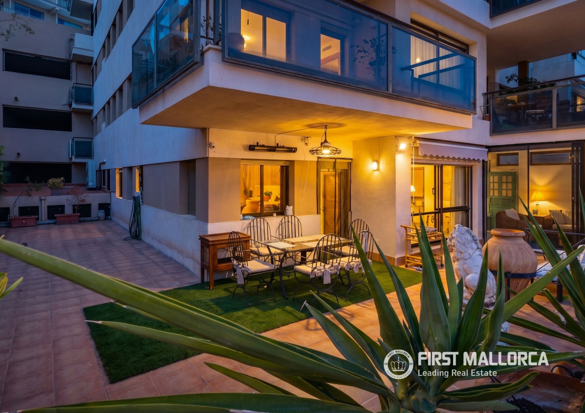 Apartment in Palma de Majorca, Mallorca, Spain 5 bedrooms, 196 sq.m. No. 196751