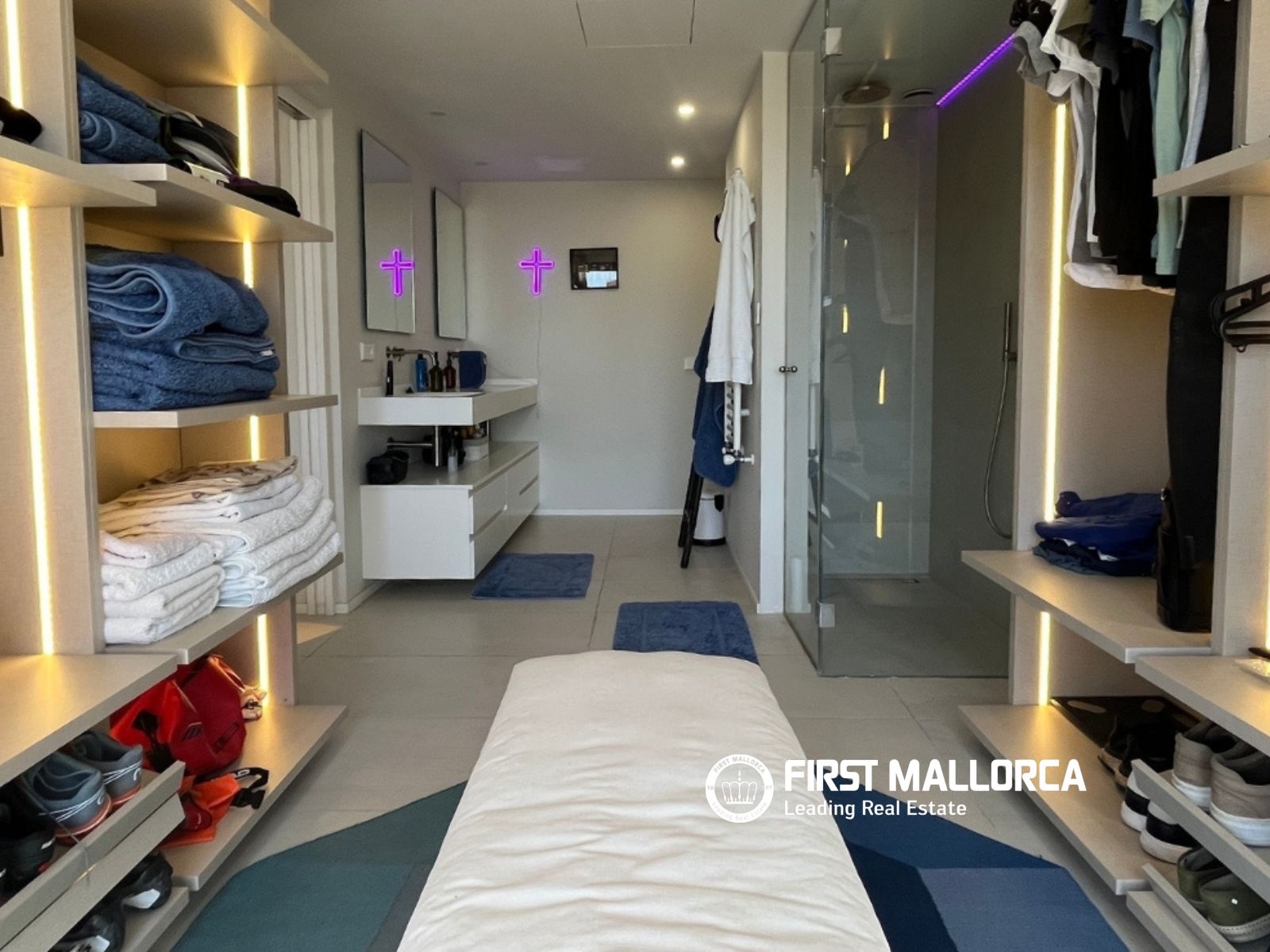 Penthouse in Palma de Majorca, Mallorca, Spain 2 bedrooms, 166 sq.m. No. 196750