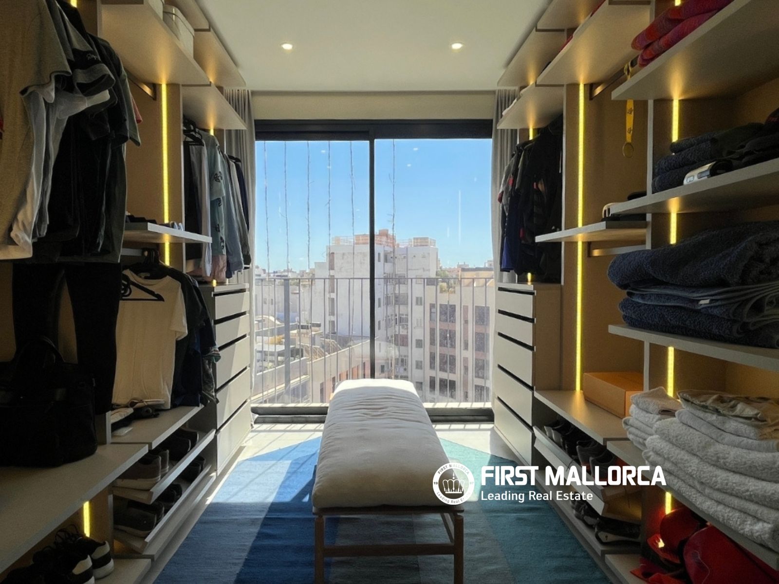 Penthouse in Palma de Majorca, Mallorca, Spain 2 bedrooms, 166 sq.m. No. 196750