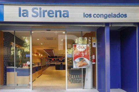 Sklep w Sants-Montjuic, Barcelona, Hiszpania 575 mkw. nr 154851