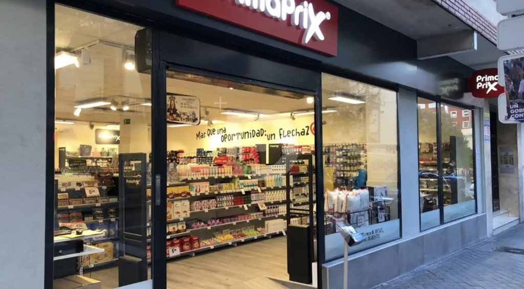 Tienda al por menor en Sants-Montjuïc, Barcelona, España 173 m2 No. 154850