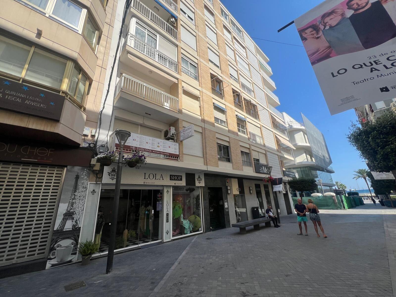 Wohnung in Torrevieja, Alicante, Spanien 3 Schlafzimmer, 100 m2 Nr. 191780