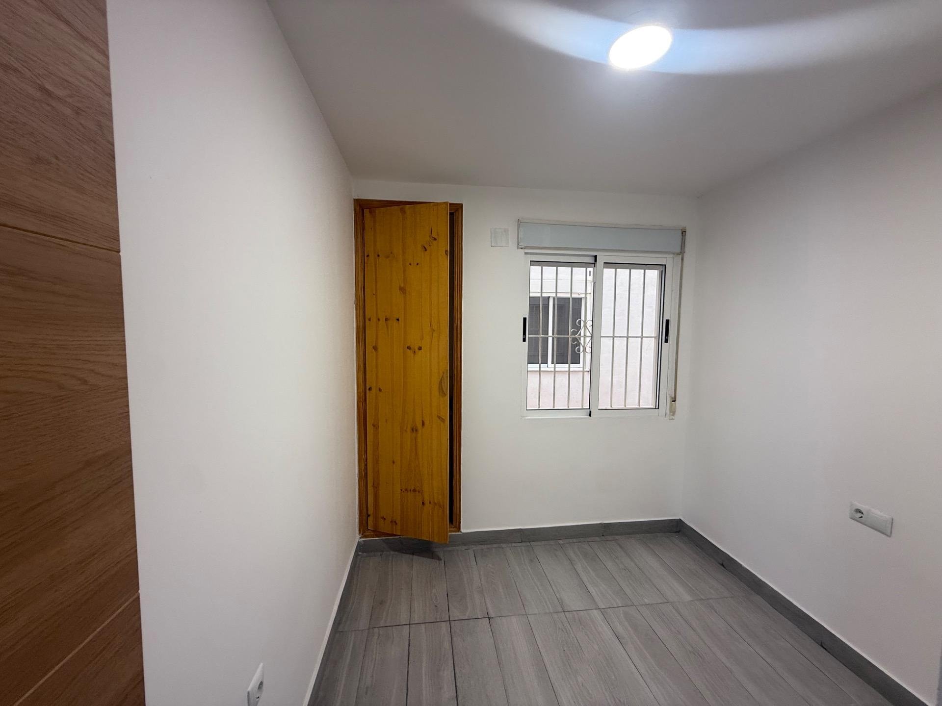 Apartament w Torrevieja, Alicante, Hiszpania 2 sypialnie, 68 mkw. nr 191783