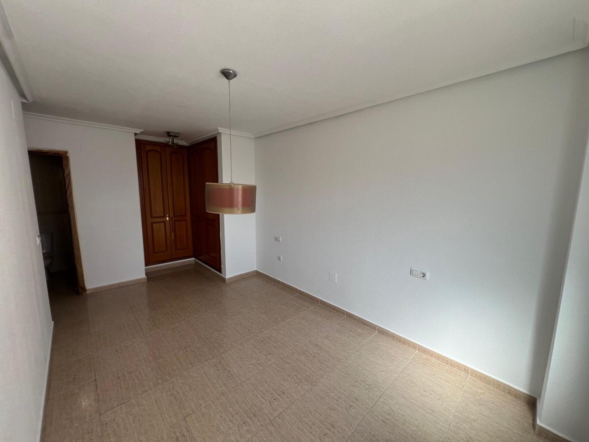 Apartament w Torrevieja, Alicante, Hiszpania 2 sypialnie, 80 mkw. nr 191781