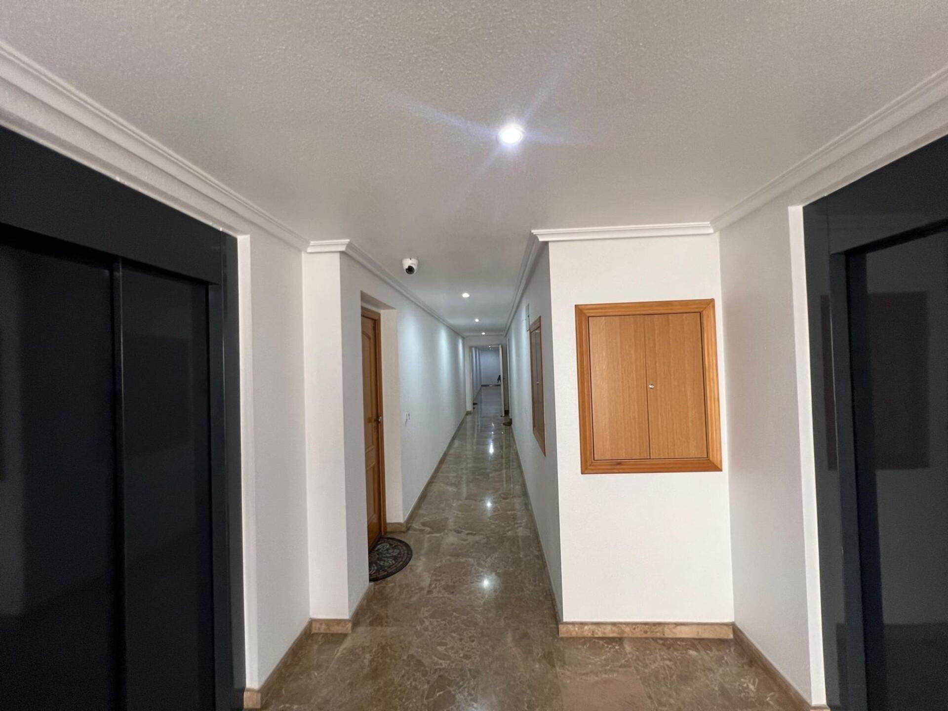 Apartament w Torrevieja, Alicante, Hiszpania 2 sypialnie, 80 mkw. nr 191781