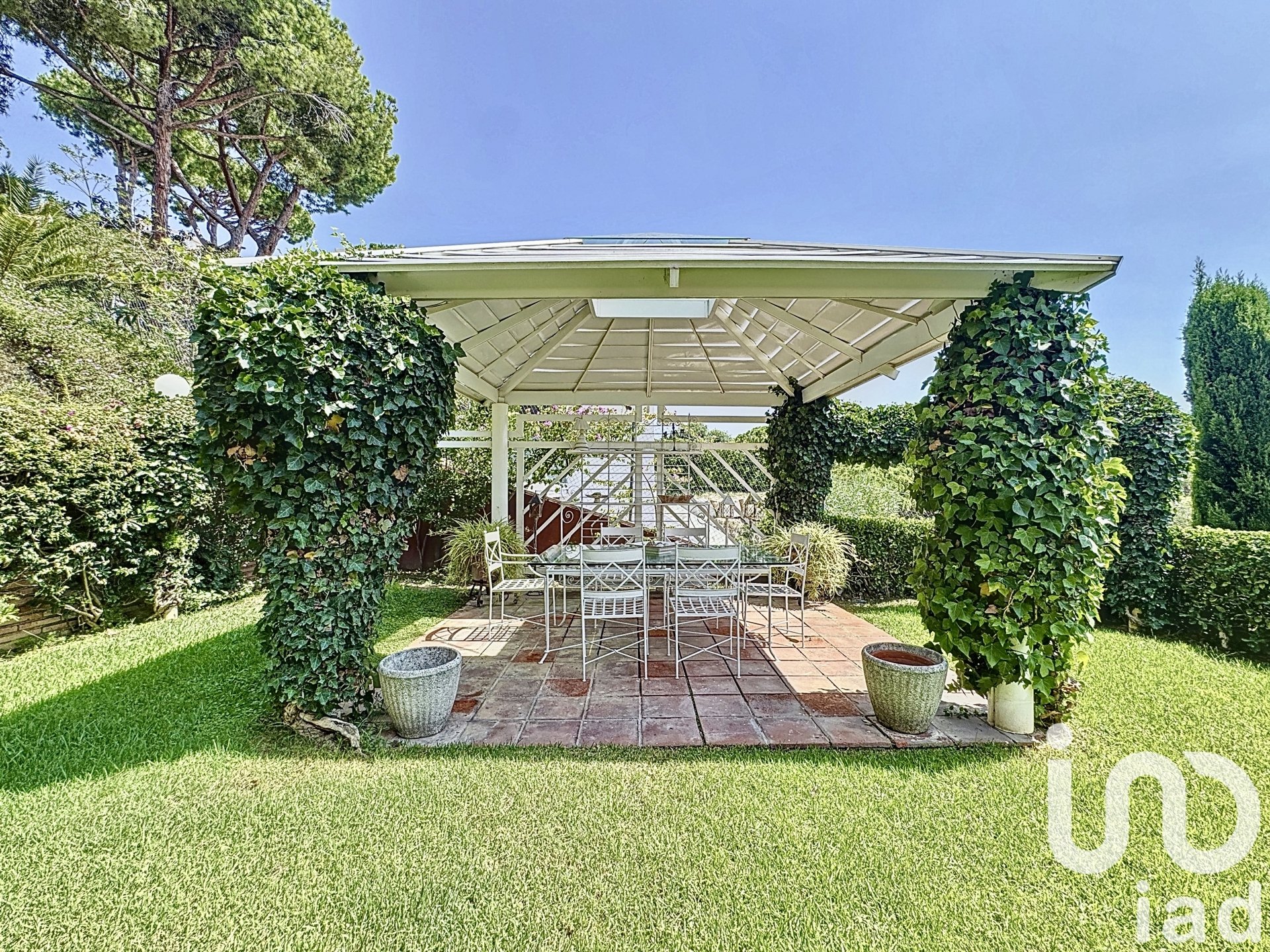 Hus i Cabrils, Barcelona, Spanien 4 sovrum, 350 kvm. Nr. 173308