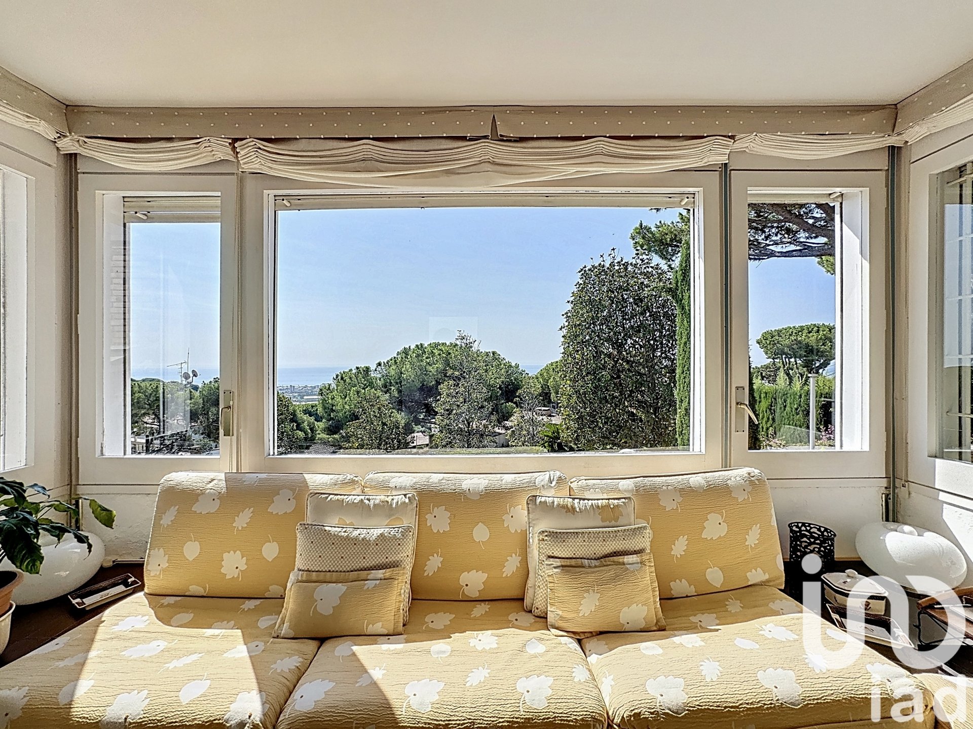 Hus i Cabrils, Barcelona, Spanien 4 sovrum, 350 kvm. Nr. 173308