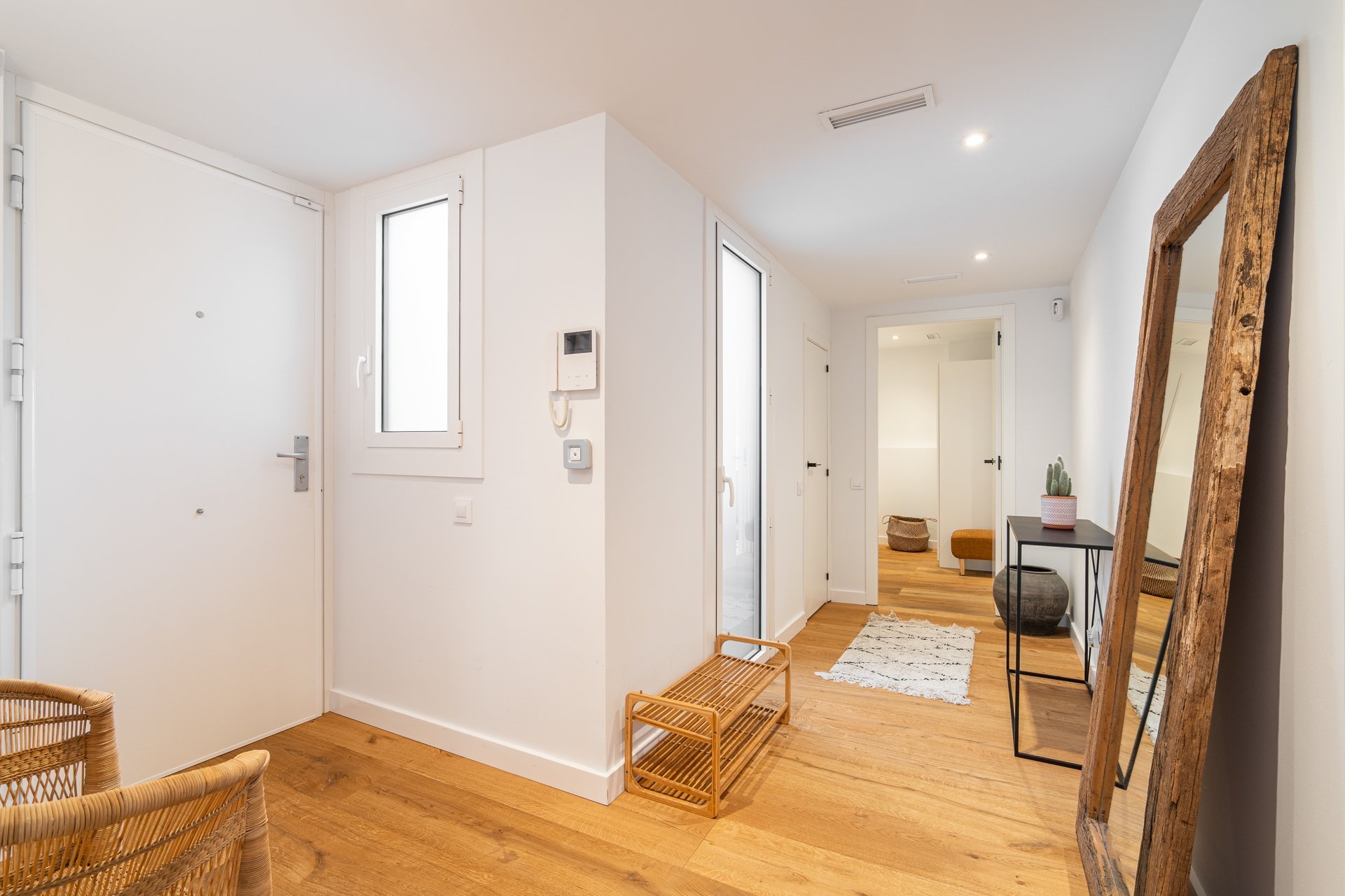 Apartment à Ciutat Vella, Barcelona, Espagne 3 chambres, 172 m2 No. 140577