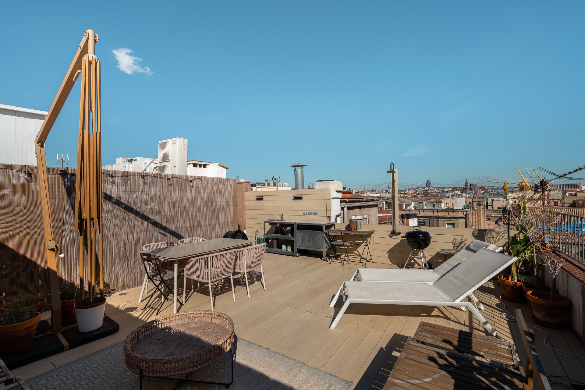 Apartment à Ciutat Vella, Barcelona, Espagne 3 chambres, 172 m2 No. 140577