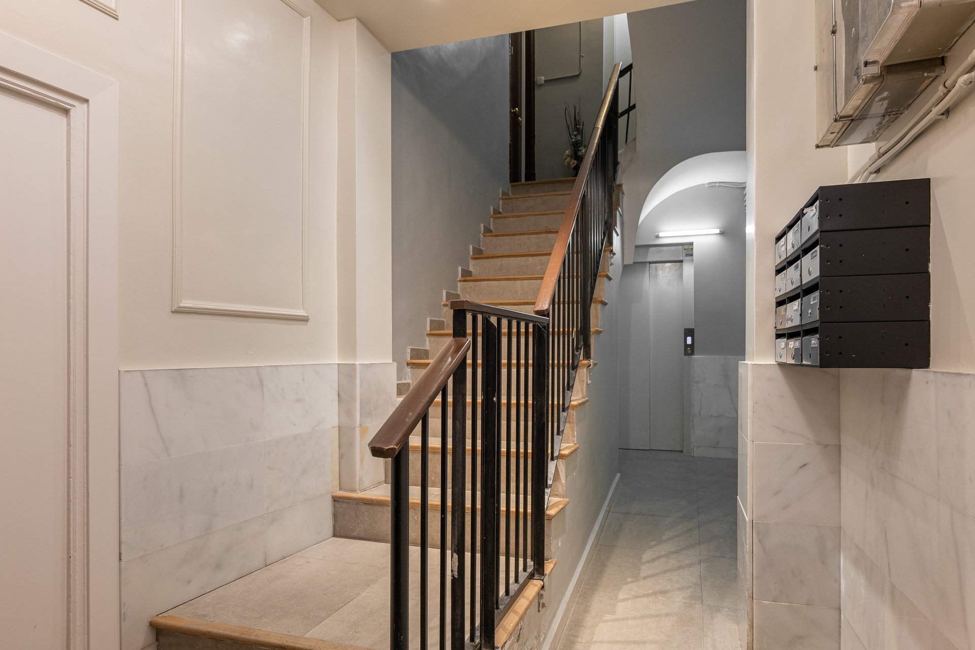 Apartment à Ciutat Vella, Barcelona, Espagne 3 chambres, 172 m2 No. 140577