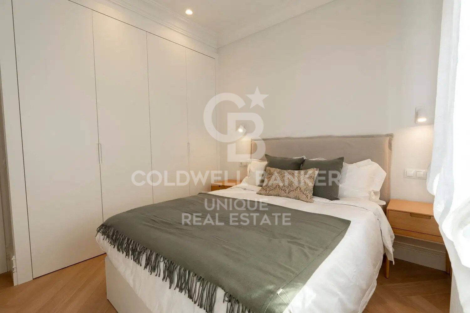Apartamento en Madrid, España 2 dormitorios, 75 m2 No. 178586
