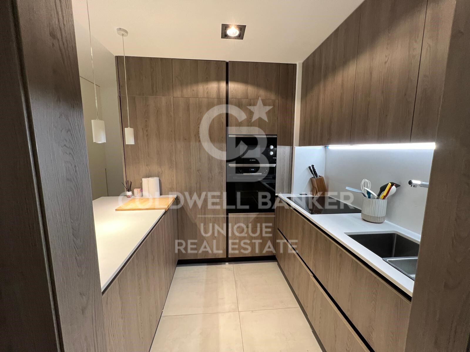 Apartment à Madrid, Espagne 2 chambres, 84 m2 No. 178585