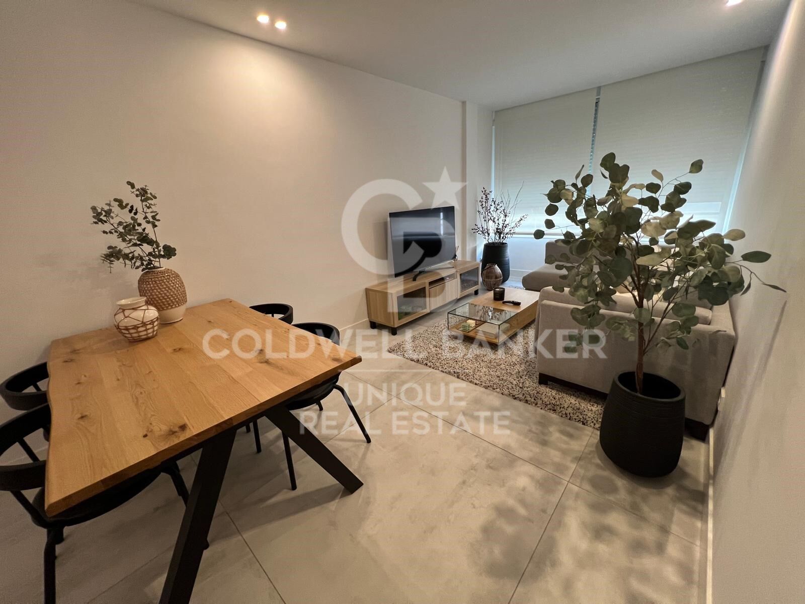 Apartment à Madrid, Espagne 2 chambres, 84 m2 No. 178585
